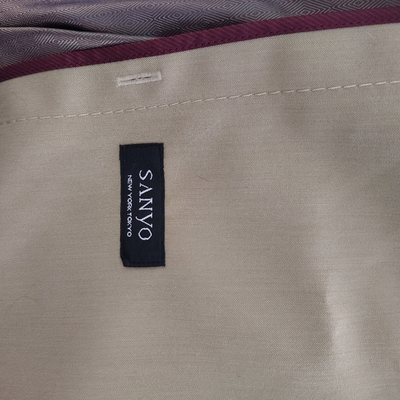 Sanyo New York Trench Coat - Picture 6 of 9